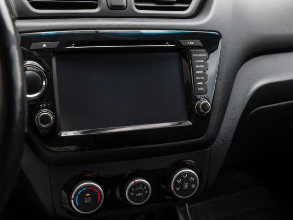 Kia Rio III Рестайлинг с пробегом 2015 года, цена 998 000 рублей, 114562 км, хэтчбек, Автокод Объявления