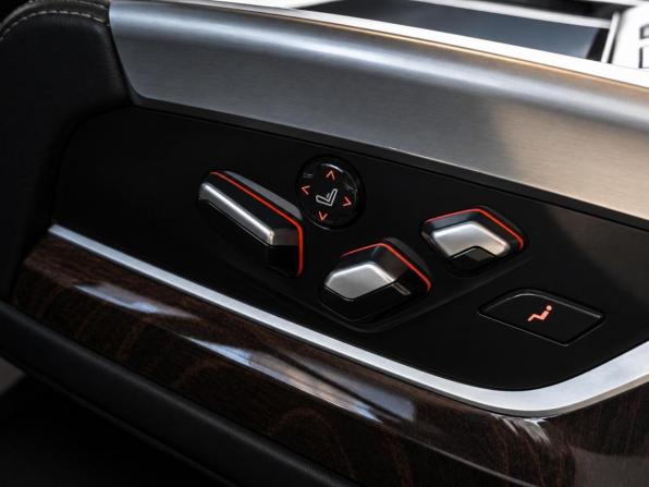 BMW 7 серии VI (G11/G12) Рестайлинг с пробегом 2019 года, цена 6 499 000 рублей, 95174 км, седан, Автокод Объявления
