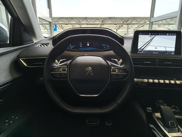 Peugeot 3008 II с пробегом 2019 года, цена 1 800 000 рублей, 33500 км, внедорожник, Автокод Объявления