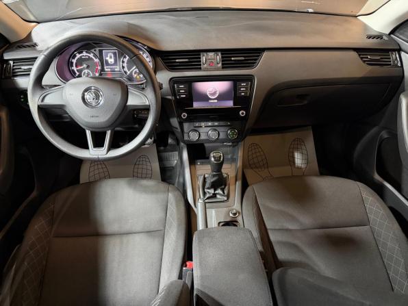 Skoda Octavia III (A7) Рестайлинг с пробегом 2019 года, цена 1 649 000 рублей, 141537 км, лифтбек, Автокод Объявления