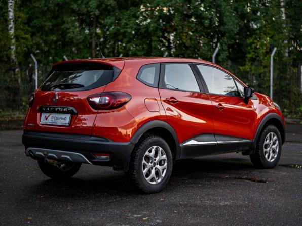 Renault Kaptur I с пробегом 2018 года, цена 1 100 000 рублей, 189289 км, внедорожник, Автокод Объявления