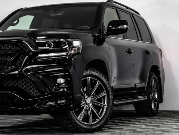 Toyota Land Cruiser 200 Series Рестайлинг 2 с пробегом 2017 года, цена 5 990 000 рублей, 195000 км, внедорожник, Автокод Объявления