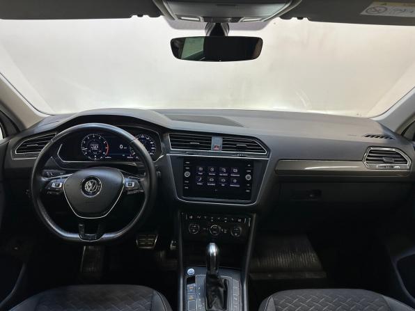 Volkswagen Tiguan II с пробегом 2018 года, цена 2 540 000 рублей, 93251 км, внедорожник, Автокод Объявления