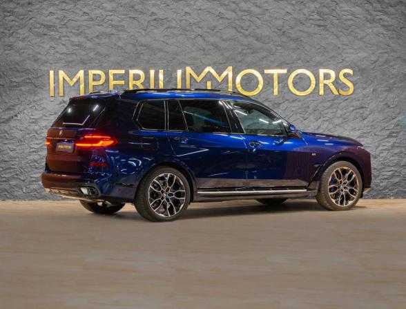 Новый BMW X7 I (G07) Рестайлинг 2025 года, цена 17 990 000 рублей, внедорожник, Автокод Объявления