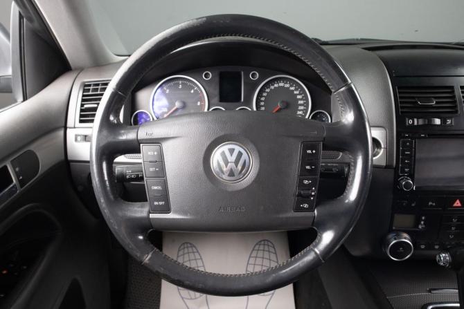 Volkswagen Touareg I с пробегом 2005 года, цена 1 049 000 рублей, 225000 км, внедорожник, Автокод Объявления