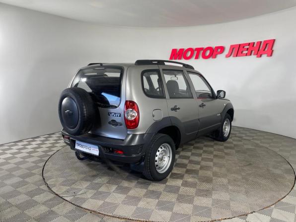 Chevrolet Niva I Рестайлинг с пробегом 2013 года, цена 649 000 рублей, 80162 км, внедорожник, Автокод Объявления