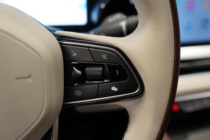 Geely Monjaro I с пробегом 2024 года, цена 3 550 000 рублей, 31000 км, внедорожник, Автокод Объявления