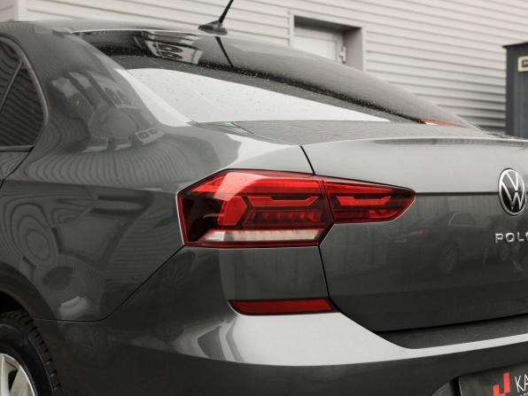 Volkswagen Polo VI с пробегом 2021 года, цена 1 657 000 рублей, 49300 км, лифтбек, Автокод Объявления