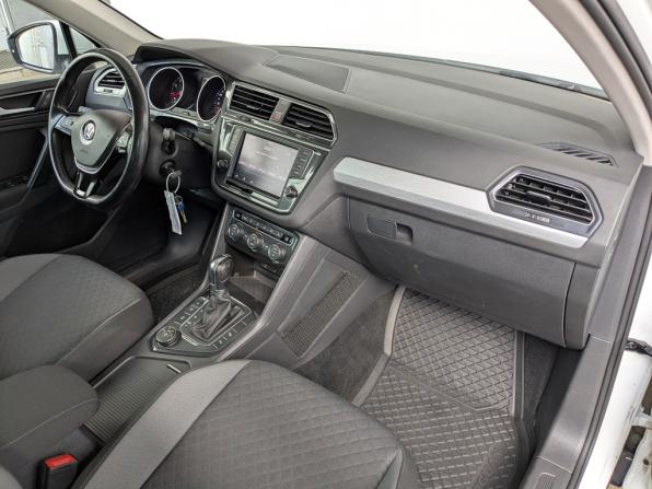 Volkswagen Tiguan II с пробегом 2017 года, цена 1 900 000 рублей, 182181 км, внедорожник, Автокод Объявления