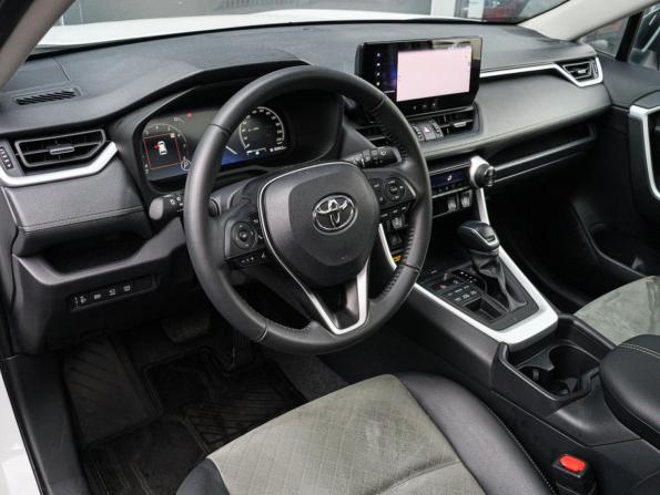 Toyota RAV4 V (XA50) с пробегом 2024 года, цена 3 790 000 рублей, 23642 км, внедорожник, Автокод Объявления