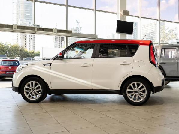 Kia Soul II Рестайлинг с пробегом 2018 года, цена 1 370 000 рублей, 146939 км, хэтчбек, Автокод Объявления