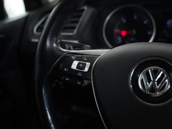Volkswagen Tiguan II с пробегом 2018 года, цена 1 539 777 рублей, 330609 км, внедорожник, Автокод Объявления