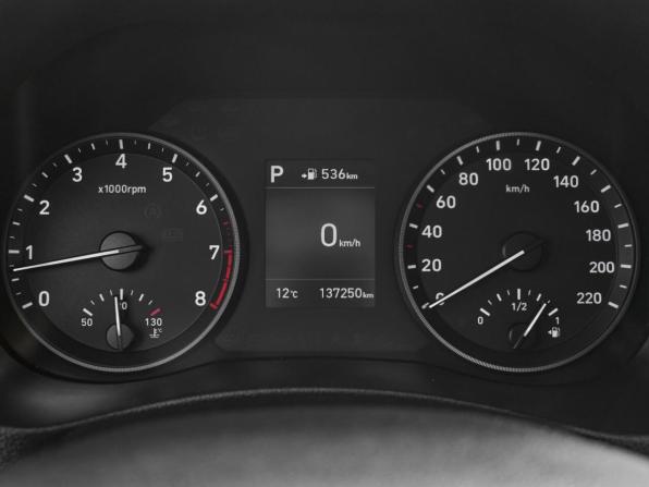 Hyundai Solaris II с пробегом 2017 года, цена 1 295 000 рублей, 137250 км, седан, Автокод Объявления