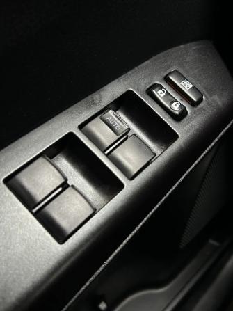 Toyota RAV4 IV (XA40) Рестайлинг с пробегом 2016 года, цена 2 350 000 рублей, 138030 км, внедорожник, Автокод Объявления