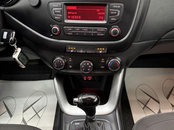 Kia Ceed II Рестайлинг с пробегом 2015 года, цена 1 260 000 рублей, 102030 км, хэтчбек, Автокод Объявления
