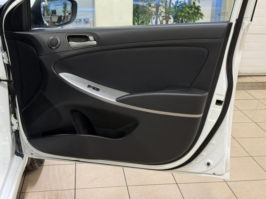 Hyundai Solaris I Рестайлинг Волгоград  - изображение 16