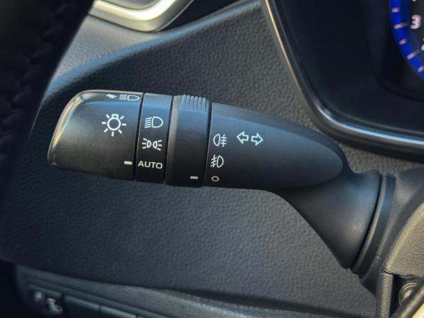 Toyota Corolla XI (E160 E170 E180) Рестайлинг 1 с пробегом 2019 года, цена 2 179 000 рублей, 96134 км, седан, Автокод Объявления