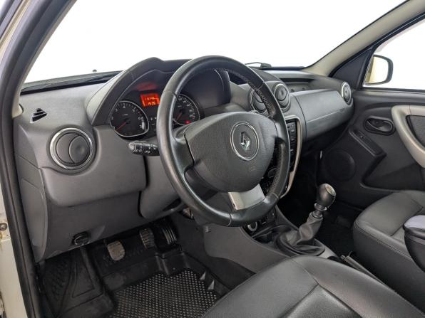 Renault Duster I с пробегом 2015 года, цена 1 250 000 рублей, 116283 км, внедорожник, Автокод Объявления