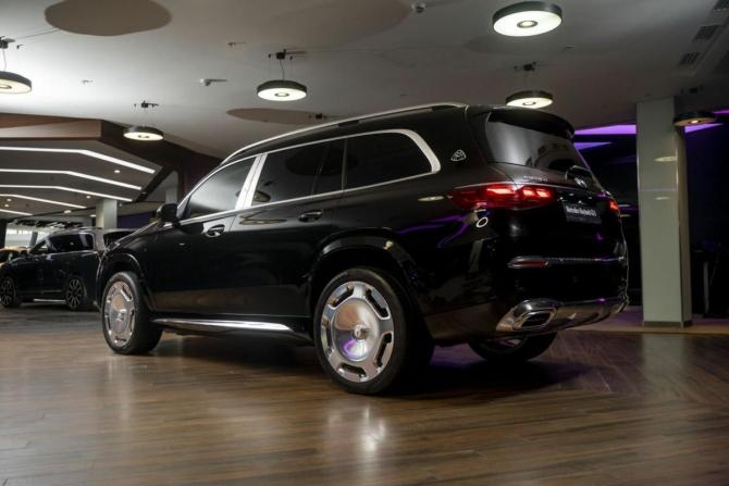 Новый Mercedes-Benz Maybach GLS I Рестайлинг 2024 года, цена 32 000 000 рублей, внедорожник, Автокод Объявления
