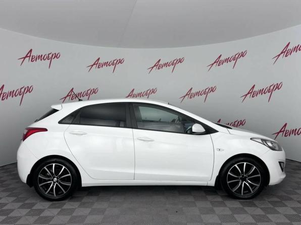 Hyundai i30 II Рестайлинг с пробегом 2016 года, цена 949 000 рублей, 221611 км, хэтчбек, Автокод Объявления