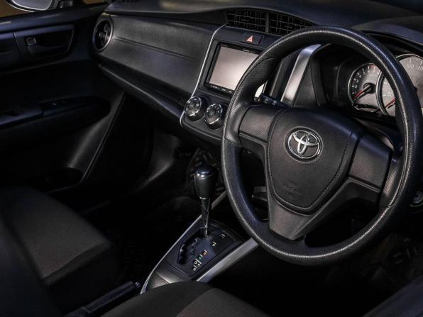 Toyota Corolla XI (E160 E170 E180) Рестайлинг 1 с пробегом 2016 года, цена 1 250 000 рублей, 146173 км, универсал, Автокод Объявления