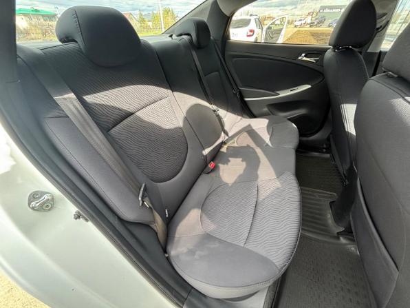 Hyundai Solaris I с пробегом 2011 года, цена 675 000 рублей, 182000 км, седан, Автокод Объявления