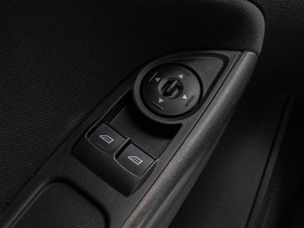 Ford Focus III Рестайлинг с пробегом 2015 года, цена 950 000 рублей, 159786 км, хэтчбек, Автокод Объявления