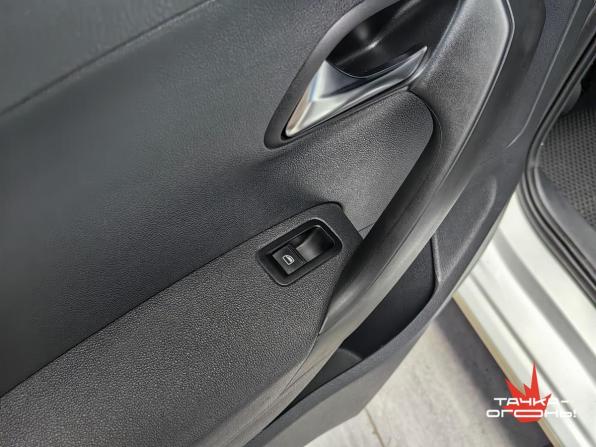 Volkswagen Polo V с пробегом 2015 года, цена 518 000 рублей, 213648 км, седан, Автокод Объявления