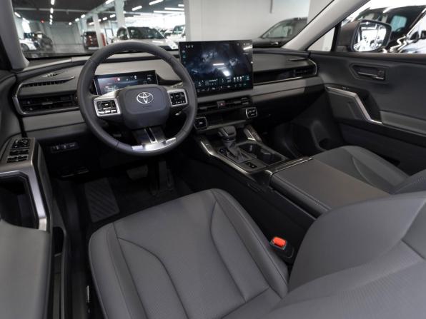 Toyota RAV4 VI (XA60) с пробегом 2026 года, цена 4 550 000 рублей, 17 км, внедорожник, Автокод Объявления