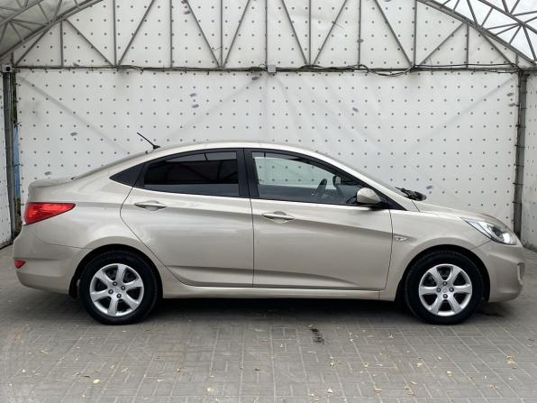 Hyundai Solaris I с пробегом 2011 года, цена 890 000 рублей, 157138 км, седан, Автокод Объявления