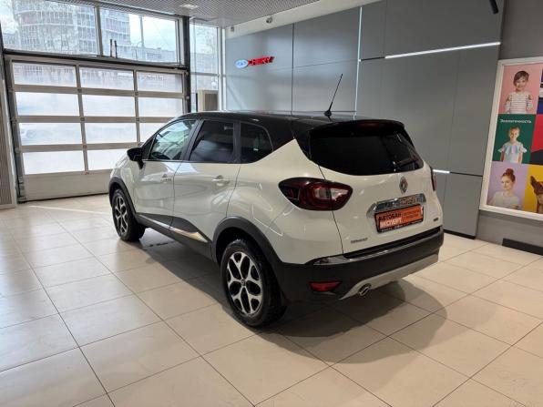 Renault Kaptur I с пробегом 2017 года, цена 1 584 000 рублей, 83938 км, внедорожник, Автокод Объявления