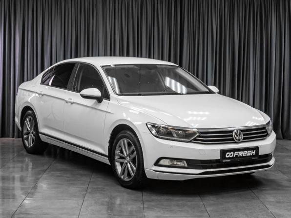Volkswagen Passat B8 с пробегом 2016 года, цена 1 574 000 рублей, 221374 км, седан, Автокод Объявления