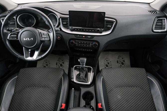 Kia Ceed III Рестайлинг с пробегом 2022 года, цена 2 249 000 рублей, 43100 км, хэтчбек, Автокод Объявления