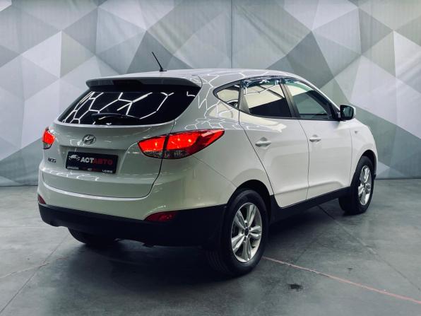 Hyundai ix35 I Рестайлинг с пробегом 2014 года, цена 1 280 000 рублей, 123726 км, внедорожник, Автокод Объявления