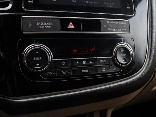 Mitsubishi Outlander III Рестайлинг 3 с пробегом 2019 года, цена 2 130 000 рублей, 184637 км, внедорожник, Автокод Объявления