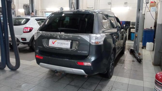 Mitsubishi Outlander III Рестайлинг с пробегом 2014 года, цена 1 520 000 рублей, 166390 км, внедорожник, Автокод Объявления