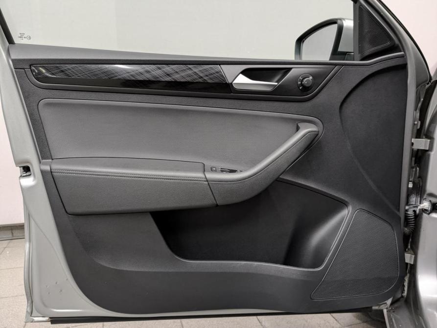 Volkswagen Polo VI Москва  - изображение 19