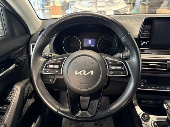 Kia Seltos I с пробегом 2022 года, цена 2 249 000 рублей, 40304 км, внедорожник, Автокод Объявления