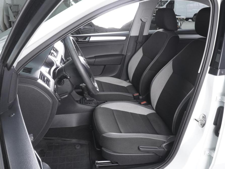 Skoda Rapid I Рестайлинг Ростов-на-Дону  - изображение 10