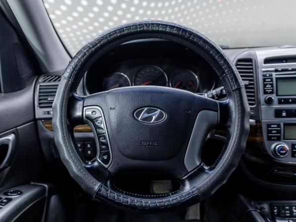 Hyundai Santa Fe II Рестайлинг с пробегом 2010 года, цена 696 000 рублей, 214369 км, внедорожник, Автокод Объявления