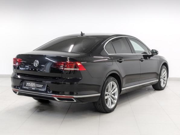 Volkswagen Passat B8 Рестайлинг с пробегом 2020 года, цена 2 740 000 рублей, 102593 км, седан, Автокод Объявления