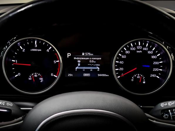 Kia Carnival IV с пробегом 2021 года, цена 3 560 000 рублей, 94487 км, минивэн, Автокод Объявления