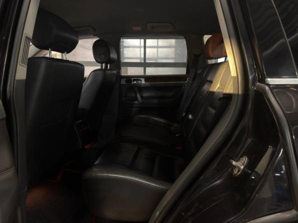 Volkswagen Touareg I Рестайлинг с пробегом 2007 года, цена 699 000 рублей, 364857 км, внедорожник, Автокод Объявления