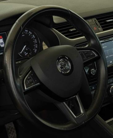Skoda Octavia III (A7) с пробегом 2016 года, цена 1 440 000 рублей, 163767 км, лифтбек, Автокод Объявления