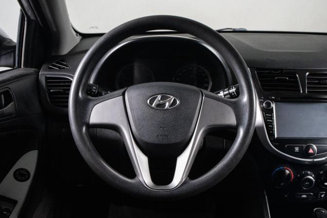 Hyundai Solaris I Рестайлинг с пробегом 2015 года, цена 949 000 рублей, 130102 км, седан, Автокод Объявления