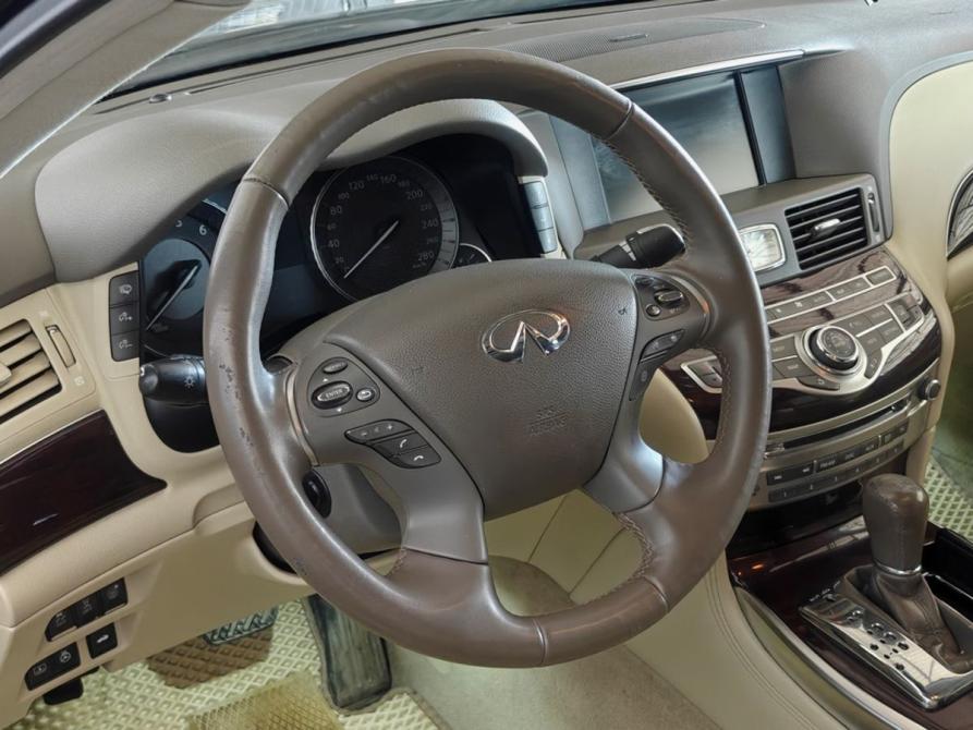 Infiniti M IV Москва  - изображение 12