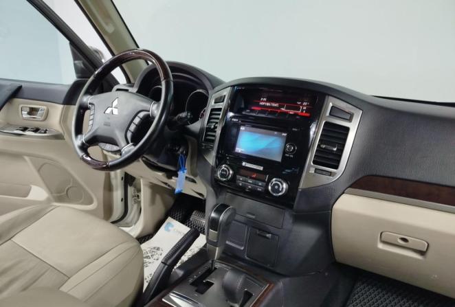 Mitsubishi Pajero IV Рестайлинг 2 с пробегом 2021 года, цена 3 070 000 рублей, 125161 км, внедорожник, Автокод Объявления