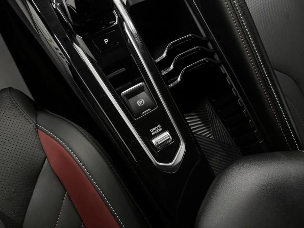 Geely Coolray I Рестайлинг с пробегом 2023 года, цена 2 185 000 рублей, 15388 км, внедорожник, Автокод Объявления