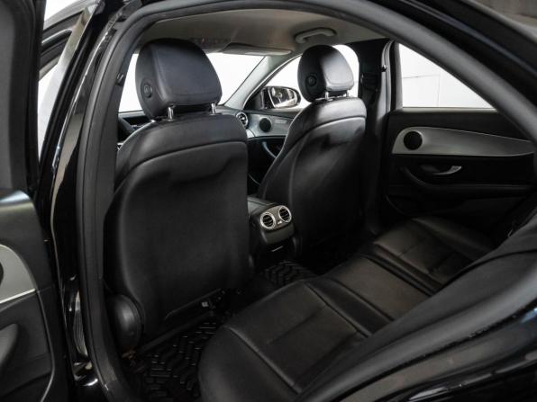 Mercedes-Benz E-Класс V (W213 S213 C238) с пробегом 2019 года, цена 2 438 000 рублей, 196148 км, седан, Автокод Объявления