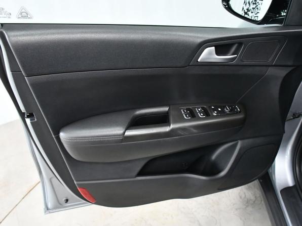 Kia Sportage IV Рестайлинг с пробегом 2019 года, цена 2 317 000 рублей, 133850 км, внедорожник, Автокод Объявления